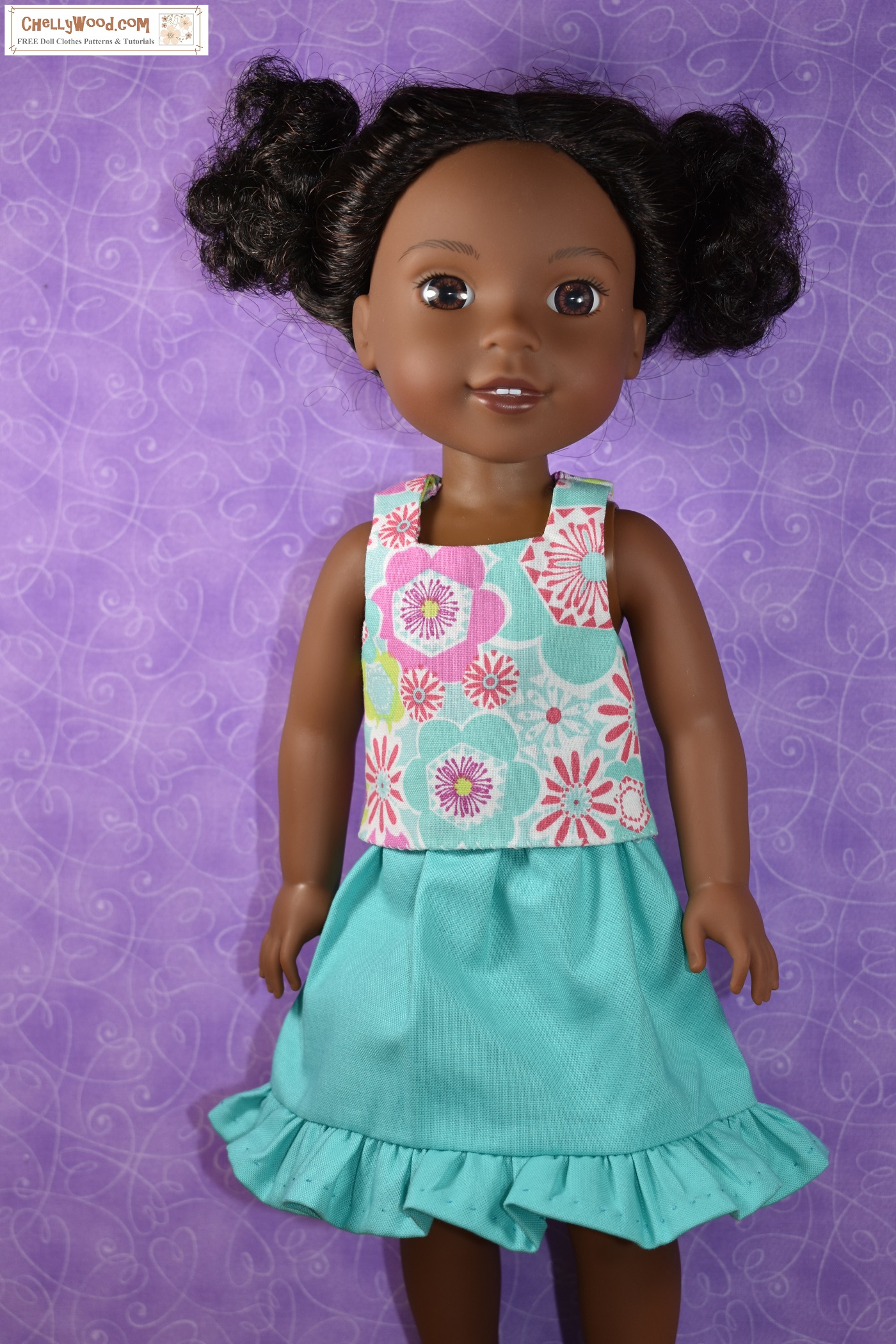 wellie-wishers-in-ruffle-skirt-and-sleeveless-top-2-free-doll-clothes